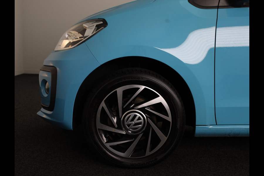 Volkswagen up! 1.0 Move 65pk | Arconditioning (automatisch) | Stoelverwarming | Verwarmbare voorstoelen | Achteruitrij camera