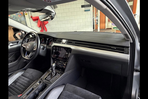 Volkswagen Passat Variant GTE 1.4 TSI PHEV Business, Automaat, Navi, Stoelverwarming, Carplay