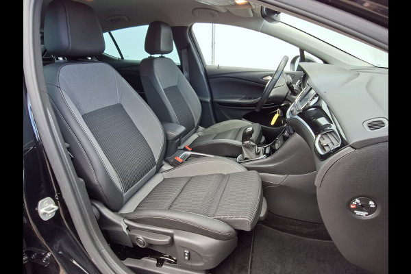 Opel Astra 1.2 Business Edition Navi Camera Sportzetels Black magic