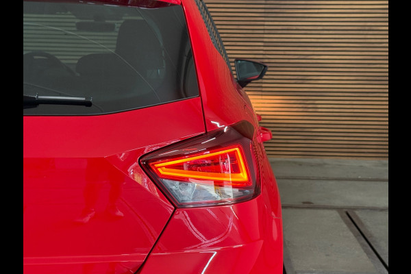 Seat Ibiza 1.0 TSI Style Business Intense | NAP | 95PK | ACC | Camera | Parkeersensoren | LED | Touchscreen | Cruise Control