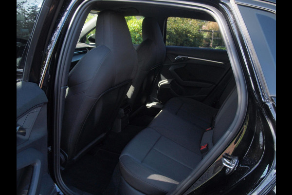 Audi A3 Sportback 40 TFSI e Business edition | Apple Carplay | Sportstoelen | DAB | Navi | NL-Auto |