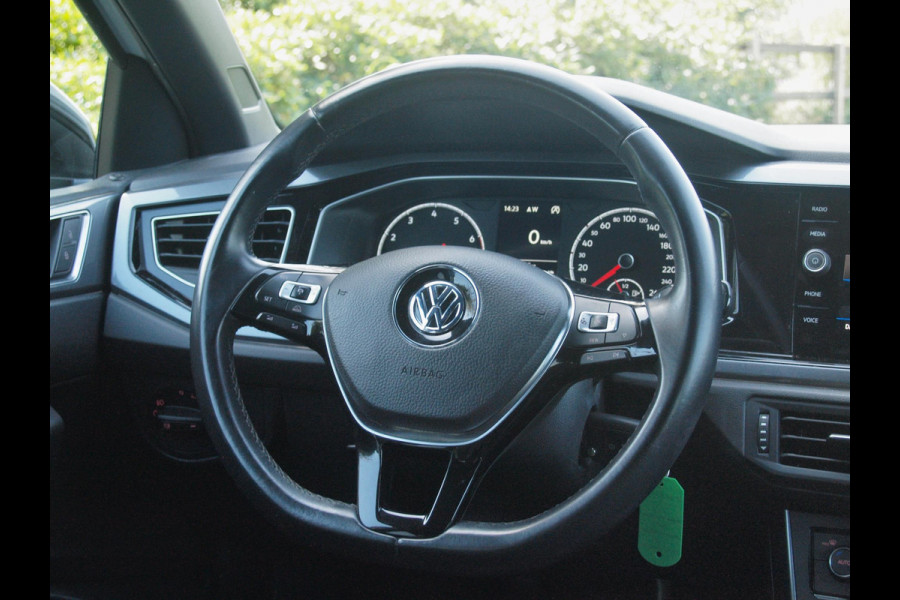 Volkswagen Polo 1.0 TSI Highline | Apple Carplay | Sportstoelen | LED | ACC | NL-Auto |
