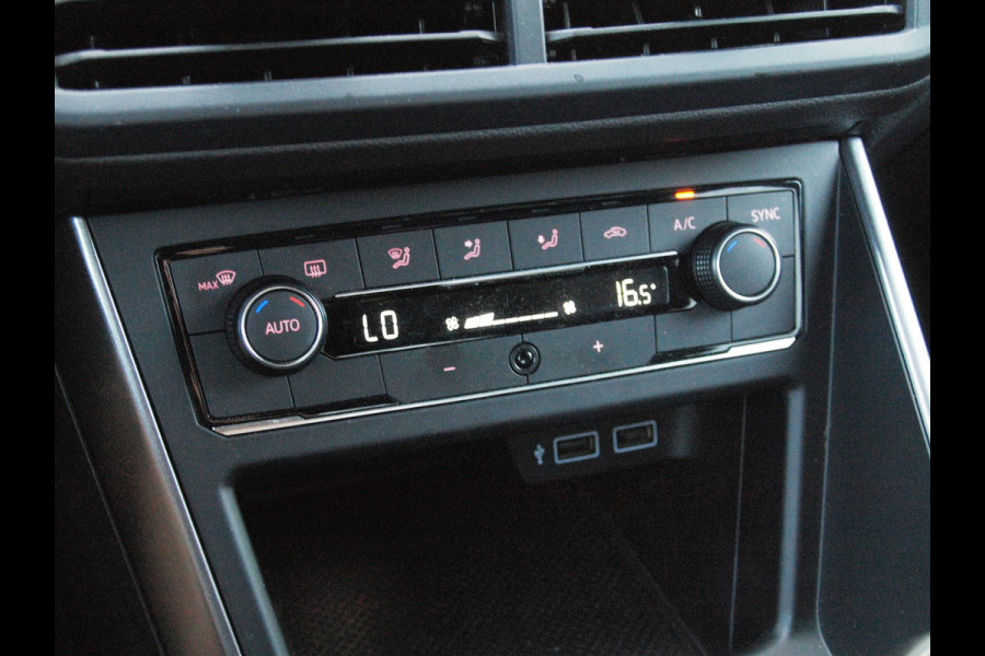 Volkswagen Polo 1.0 TSI Highline | Apple Carplay | Sportstoelen | LED | ACC | NL-Auto |
