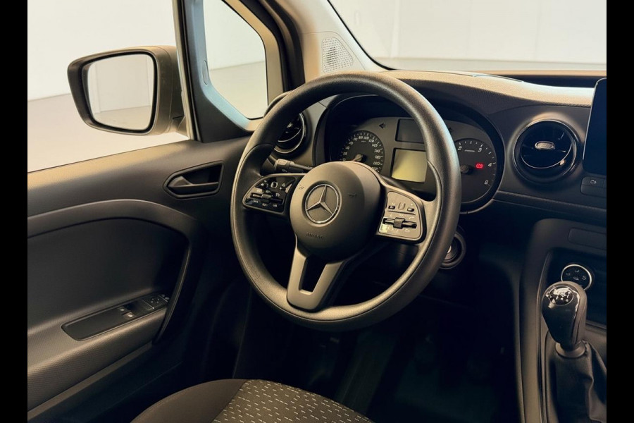 Mercedes-Benz Citan 108 CDI L1 Pro LM VELG. TREKHAAK. . CRUISE CONTROL . SLECHTS 47.000 KM . 1E EIG. ANDRIOD AUTO & APPLE CARPLAY .