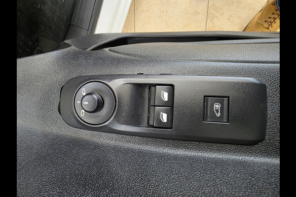 Opel Combo 102PK / 75Kw L2 MAXI Edition Airco Cruisecontrol Navigatie