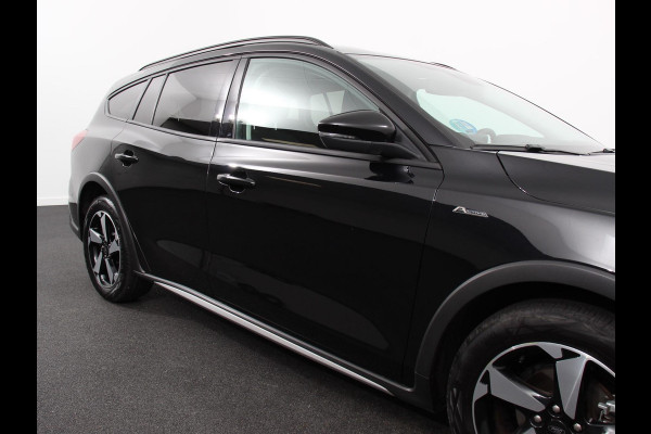 Ford FOCUS Wagon 1.0 EcoBoost 155pk Automaat Hybrid Active X Navigatie Climate Control Camera Parkeer sensoren B&O Dab Led Lichtmetalen velgen Dab Led