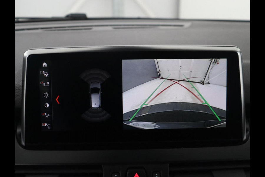 BMW 2 Serie Active Tourer 225xe iPerformance High Executive | Leder | Head up | Stoelverwarming | Camera | Park assist | Sfeerverlichting | Climate control | Full LED |