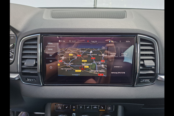 Škoda Karoq 1.5 TSI ACT Style Pano 360° Carplay Trekhaak Business Sportline