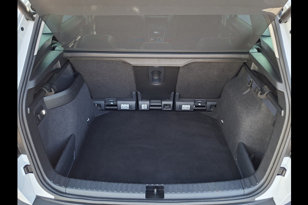 Škoda Karoq 1.5 TSI ACT Style Pano 360° Carplay Trekhaak Business Sportline