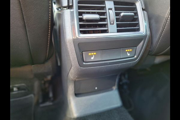 Škoda Karoq 1.5 TSI ACT Style Pano 360° Carplay Trekhaak Business Sportline