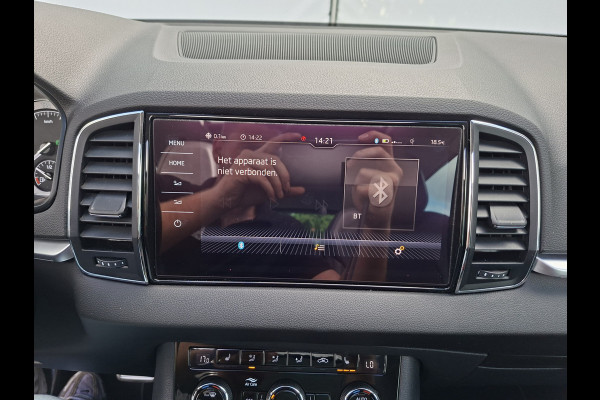 Škoda Karoq 1.5 TSI ACT Style Pano 360° Carplay Trekhaak Business Sportline