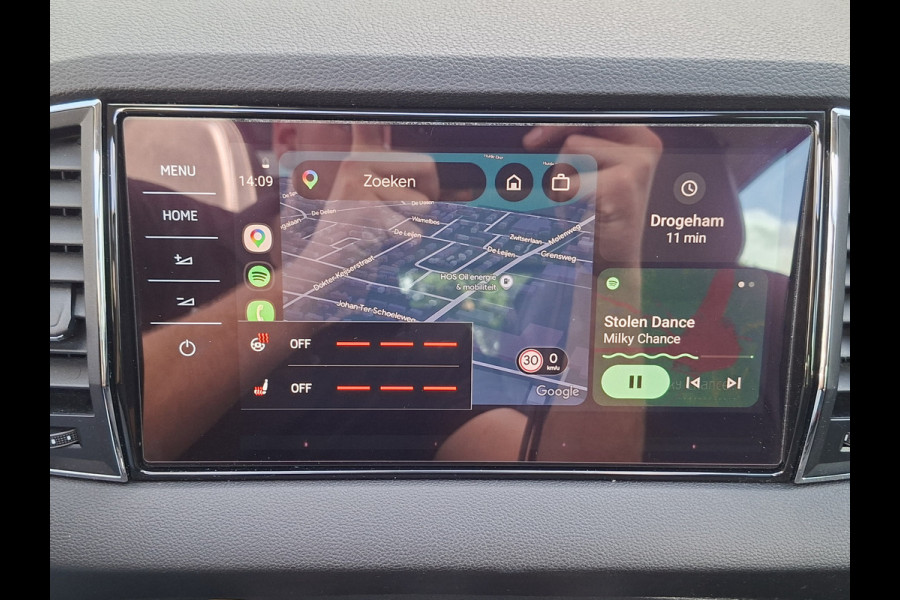 Škoda Karoq 1.5 TSI ACT Style Pano 360° Carplay Trekhaak Business Sportline