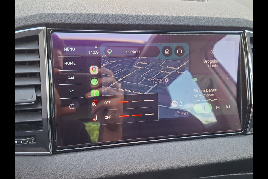 Škoda Karoq 1.5 TSI ACT Style Pano 360° Carplay Trekhaak Business Sportline