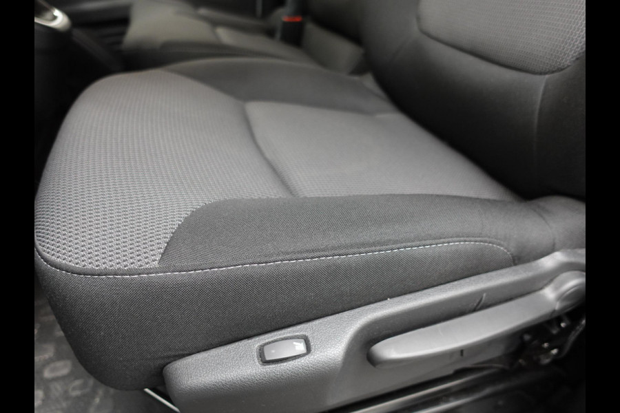Renault Trafic 2.0 Blue dCi 150PK T30 L2H1 Advance Airco Bluetooth Camera Cruise Control Parkeersensoren Trekhaak