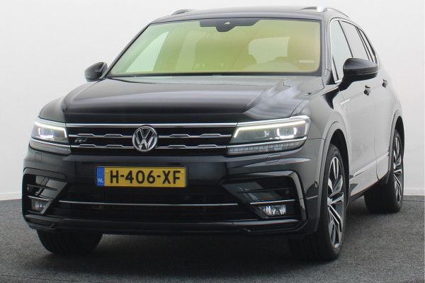 Volkswagen Tiguan Allspace 1.5 TSI Highline Business R 7p. Panoramadak, Keyless, ACC, Trekhaak, Apple Carplay, Camera, 20"
