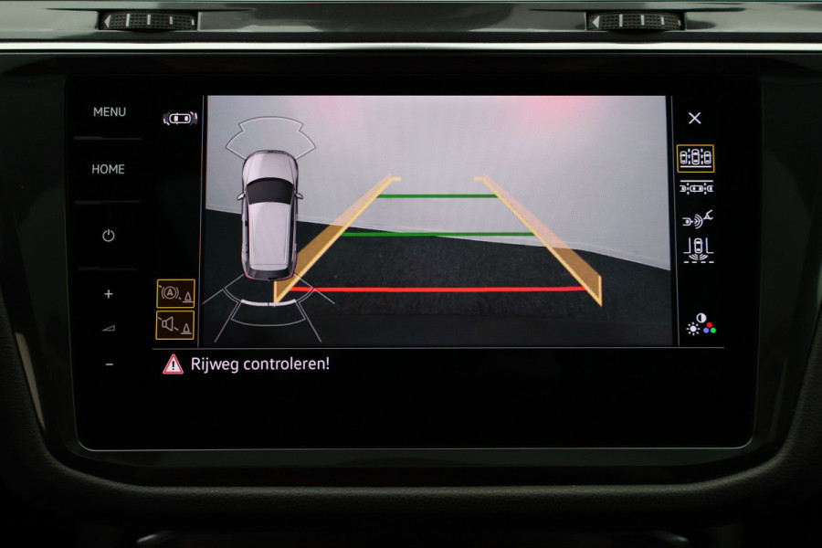 Volkswagen Tiguan Allspace 1.5 TSI Highline Business R 7p. Panoramadak, Keyless, ACC, Trekhaak, Apple Carplay, Camera, 20"