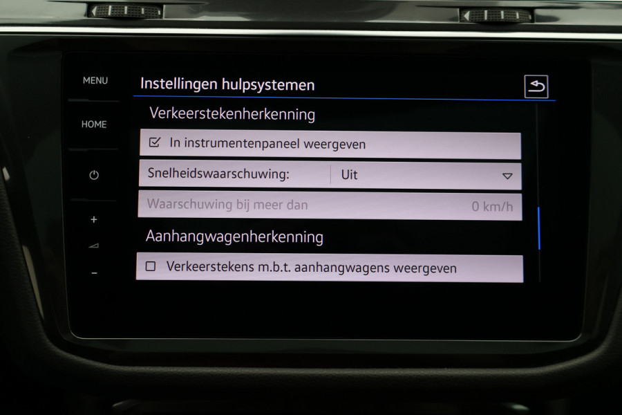 Volkswagen Tiguan Allspace 1.5 TSI Highline Business R 7p. Panoramadak, Keyless, ACC, Trekhaak, Apple Carplay, Camera, 20"