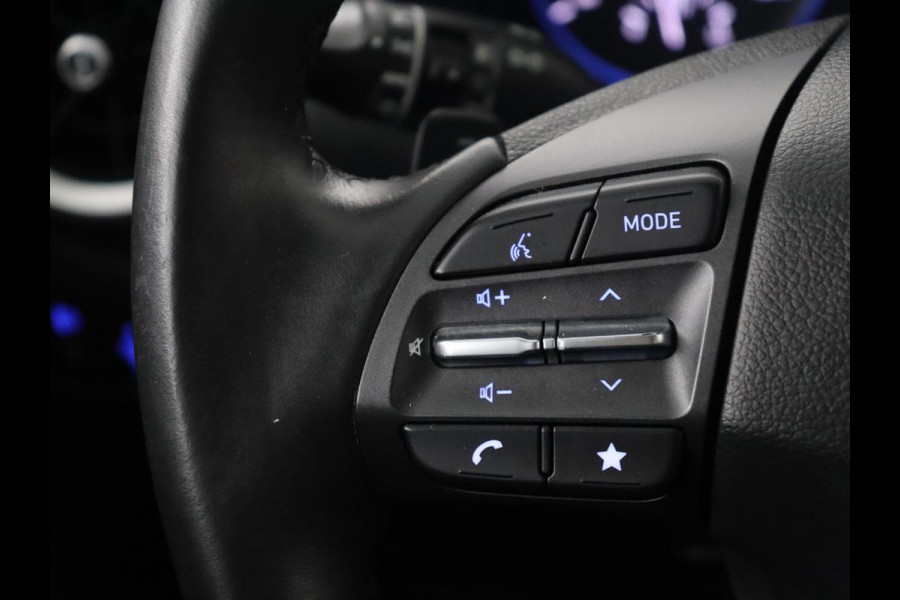 Hyundai Kona 1.6 GDI HEV Comfort Smart | Trekhaak | Adaptive cruise | Camera | Carplay | KRELL sound | Full LED | Park assist | Climate control | Navigatie |