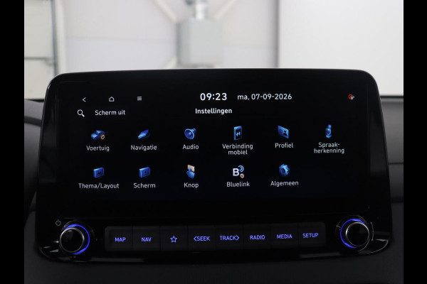 Hyundai Kona 1.6 GDI HEV Comfort Smart | Trekhaak | Adaptive cruise | Camera | Carplay | KRELL sound | Full LED | Park assist | Climate control | Navigatie |