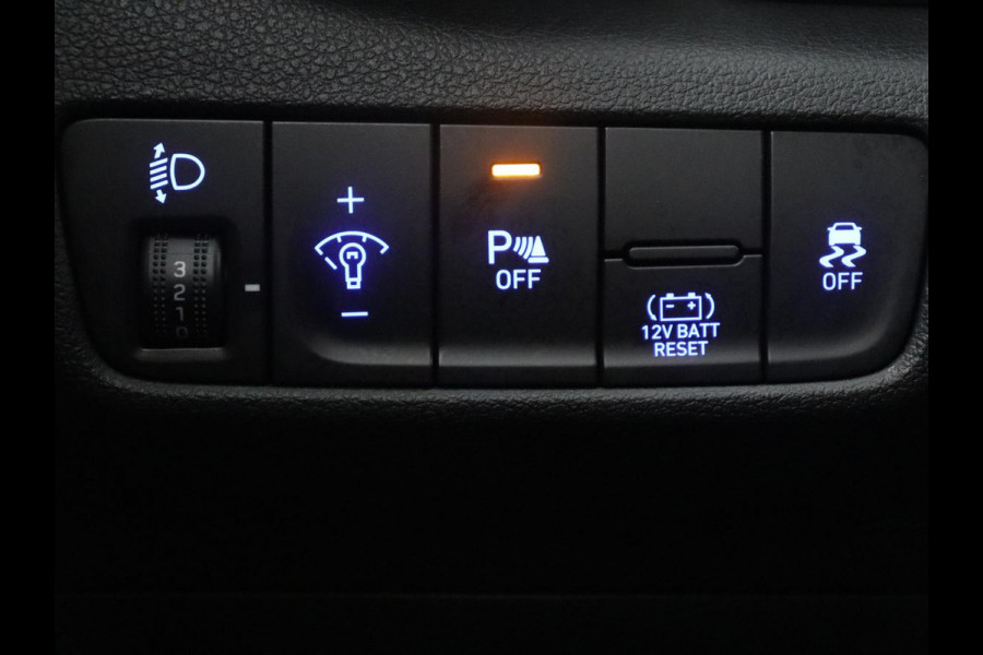 Hyundai Kona 1.6 GDI HEV Comfort Smart | Trekhaak | Adaptive cruise | Camera | Carplay | KRELL sound | Full LED | Park assist | Climate control | Navigatie |