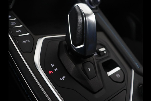 Lynk & Co 1 1.5 Plug In | Panorama | Infinty by Harman | Carplay | 360 Camera | Adaptive Cruise