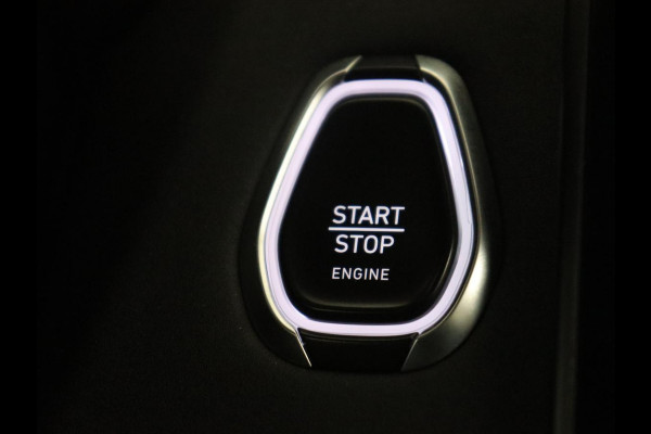Lynk & Co 1 1.5 Plug In | Panorama | Infinty by Harman | Carplay | 360 Camera | Adaptive Cruise