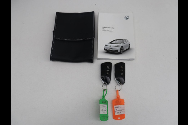 Volkswagen ID.3 First Plus 58 kWh | SOH 91,4% | Camera | LED | Stoelverwarming | LM-Velgen |