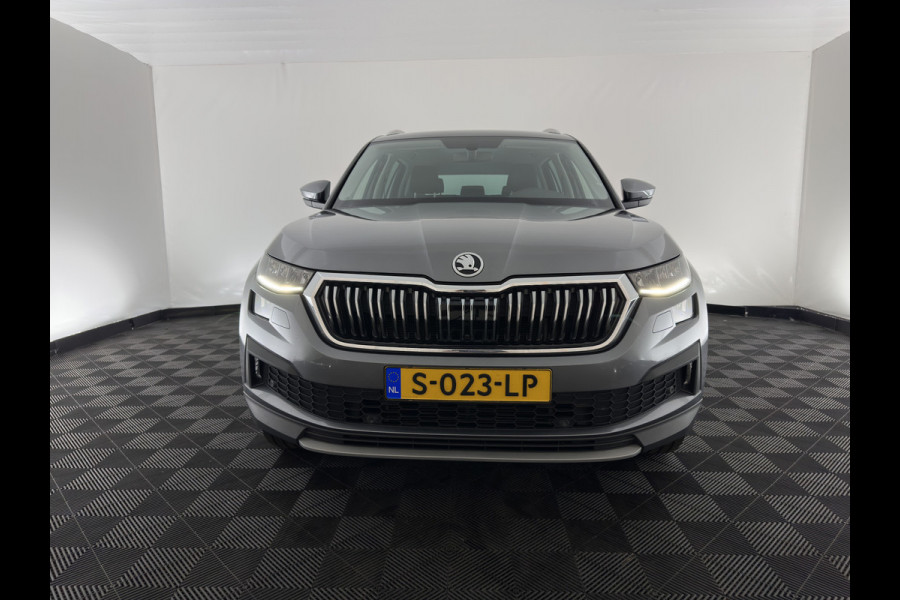 Škoda Kodiaq 1.5 TSI Business Edition [7-Pers.] (INCL-BTW) Aut. *LEATHER-FABRIC | FULL-LED | DIGI-COCKPIT | ADAPTIVE-CRUISE | HEATED-SPORTSEATS | CAMERA | KEYLESS | NAVI-FULLMAP | AMBIENTLIGHT | DAB+ | SHIFTPADDLES | ECC | PDC | 19''ALU*
