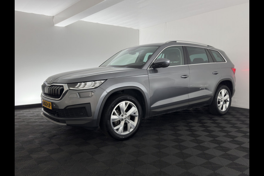 Škoda Kodiaq 1.5 TSI Business Edition [7-Pers.] (INCL-BTW) Aut. *LEATHER-FABRIC | FULL-LED | DIGI-COCKPIT | ADAPTIVE-CRUISE | HEATED-SPORTSEATS | CAMERA | KEYLESS | NAVI-FULLMAP | AMBIENTLIGHT | DAB+ | SHIFTPADDLES | ECC | PDC | 19''ALU*
