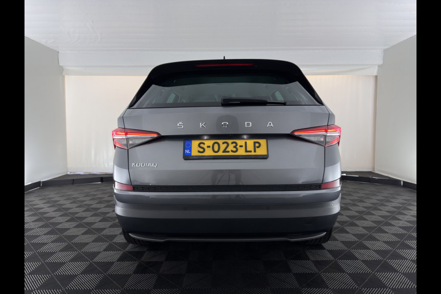 Škoda Kodiaq 1.5 TSI Business Edition [7-Pers.] (INCL-BTW) Aut. *LEATHER-FABRIC | FULL-LED | DIGI-COCKPIT | ADAPTIVE-CRUISE | HEATED-SPORTSEATS | CAMERA | KEYLESS | NAVI-FULLMAP | AMBIENTLIGHT | DAB+ | SHIFTPADDLES | ECC | PDC | 19''ALU*