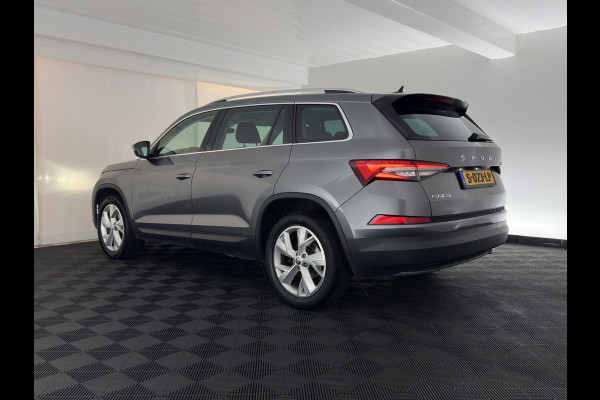 Škoda Kodiaq 1.5 TSI Business Edition [7-Pers.] (INCL-BTW) Aut. *LEATHER-FABRIC | FULL-LED | DIGI-COCKPIT | ADAPTIVE-CRUISE | HEATED-SPORTSEATS | CAMERA | KEYLESS | NAVI-FULLMAP | AMBIENTLIGHT | DAB+ | SHIFTPADDLES | ECC | PDC | 19''ALU*