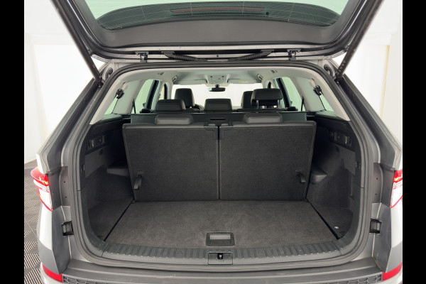 Škoda Kodiaq 1.5 TSI Business Edition [7-Pers.] (INCL-BTW) Aut. *LEATHER-FABRIC | FULL-LED | DIGI-COCKPIT | ADAPTIVE-CRUISE | HEATED-SPORTSEATS | CAMERA | KEYLESS | NAVI-FULLMAP | AMBIENTLIGHT | DAB+ | SHIFTPADDLES | ECC | PDC | 19''ALU*
