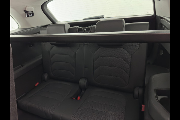 Škoda Kodiaq 1.5 TSI Business Edition [7-Pers.] (INCL-BTW) Aut. *LEATHER-FABRIC | FULL-LED | DIGI-COCKPIT | ADAPTIVE-CRUISE | HEATED-SPORTSEATS | CAMERA | KEYLESS | NAVI-FULLMAP | AMBIENTLIGHT | DAB+ | SHIFTPADDLES | ECC | PDC | 19''ALU*