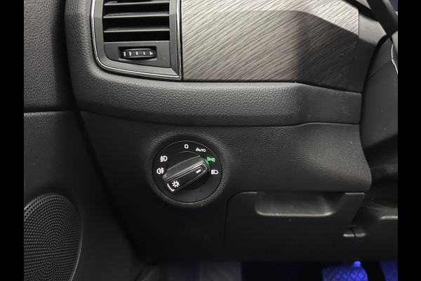 Škoda Kodiaq 1.5 TSI Business Edition [7-Pers.] (INCL-BTW) Aut. *LEATHER-FABRIC | FULL-LED | DIGI-COCKPIT | ADAPTIVE-CRUISE | HEATED-SPORTSEATS | CAMERA | KEYLESS | NAVI-FULLMAP | AMBIENTLIGHT | DAB+ | SHIFTPADDLES | ECC | PDC | 19''ALU*