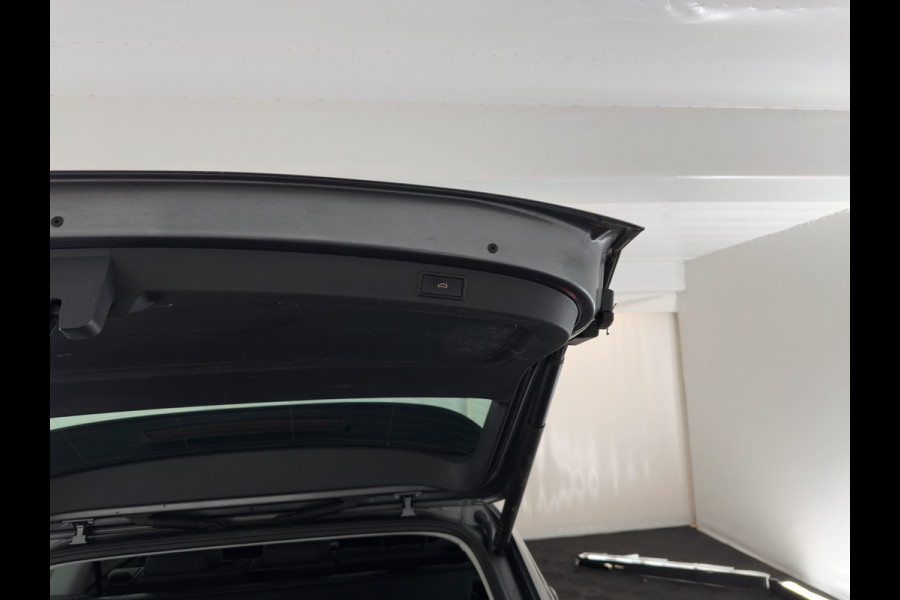 Škoda Kodiaq 1.5 TSI Business Edition [7-Pers.] (INCL-BTW) Aut. *LEATHER-FABRIC | FULL-LED | DIGI-COCKPIT | ADAPTIVE-CRUISE | HEATED-SPORTSEATS | CAMERA | KEYLESS | NAVI-FULLMAP | AMBIENTLIGHT | DAB+ | SHIFTPADDLES | ECC | PDC | 19''ALU*