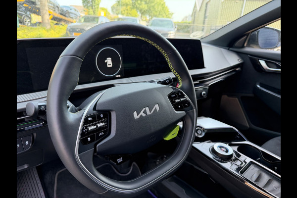 Kia Ev6 GT Performance 585 PK AWD 77.4 kWh Panoramadak Moonscape matte kleur 21" LMV HUD 360° Camera Meridian Leder/Alcantara  Adaptief Cruise