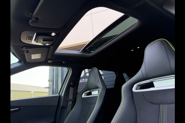 Kia Ev6 GT Performance 585 PK AWD 77.4 kWh Panoramadak Moonscape matte kleur 21" LMV HUD 360° Camera Meridian Leder/Alcantara  Adaptief Cruise