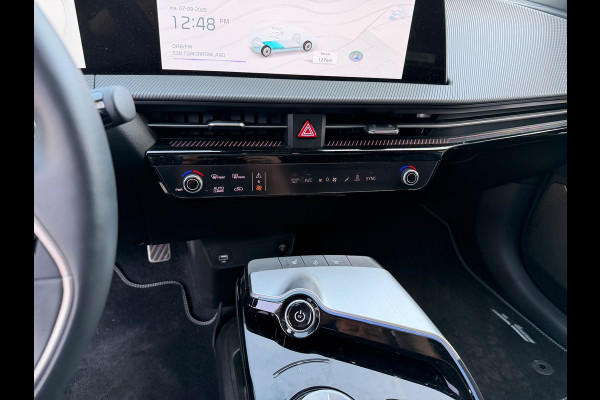 Kia Ev6 GT Performance 585 PK AWD 77.4 kWh Panoramadak Moonscape matte kleur 21" LMV HUD 360° Camera Meridian Leder/Alcantara  Adaptief Cruise