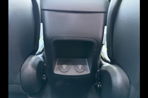 Kia Ev6 GT Performance 585 PK AWD 77.4 kWh Panoramadak Moonscape matte kleur 21" LMV HUD 360° Camera Meridian Leder/Alcantara  Adaptief Cruise