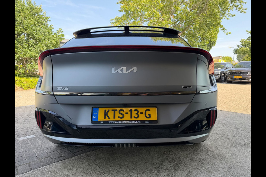 Kia Ev6 GT Performance 585 PK AWD 77.4 kWh Panoramadak Moonscape matte kleur 21" LMV HUD 360° Camera Meridian Leder/Alcantara  Adaptief Cruise