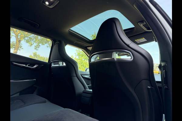 Kia Ev6 GT Performance 585 PK AWD 77.4 kWh Panoramadak Moonscape matte kleur 21" LMV HUD 360° Camera Meridian Leder/Alcantara  Adaptief Cruise