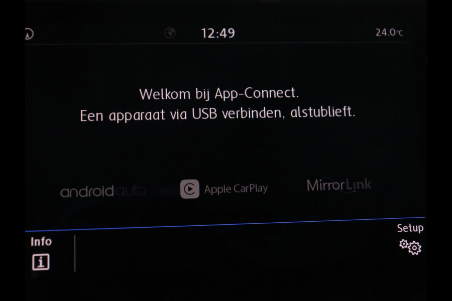 Volkswagen Tiguan 1.4 TSI Comfortline Business | Panoramadak | Adaptive cruise | Park assist | Navigatie | Carplay | Climate control | Stoelverwarming | Stoelmasage |