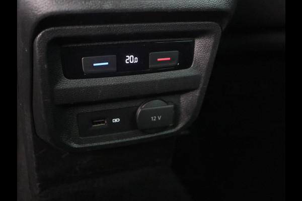 Volkswagen Tiguan 1.4 TSI Comfortline Business | Panoramadak | Adaptive cruise | Park assist | Navigatie | Carplay | Climate control | Stoelverwarming | Stoelmasage |