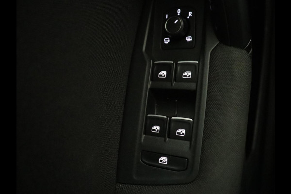 Volkswagen Tiguan 1.4 TSI Comfortline Business | Panoramadak | Adaptive cruise | Park assist | Navigatie | Carplay | Climate control | Stoelverwarming | Stoelmasage |