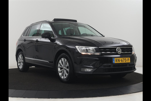 Volkswagen Tiguan 1.4 TSI Comfortline Business | Panoramadak | Adaptive cruise | Park assist | Navigatie | Carplay | Climate control | Stoelverwarming | Stoelmasage |