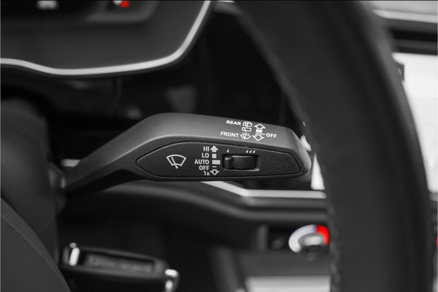 Audi Q3 45 TFSI e S-Line Pano Zwart Optiek Audi Sound Virtual Cockpit