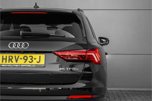 Audi Q3 45 TFSI e S Edition Zwart Optiek Navi ACC Keyless Camera 19"