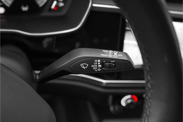 Audi Q3 45 TFSI e S Edition Zwart Optiek Navi ACC Keyless Camera 19"