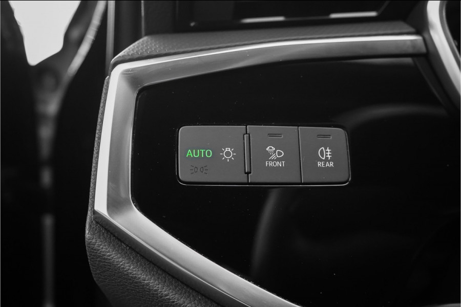 Audi Q3 45 TFSI e S Edition Zwart Optiek Navi ACC Keyless Camera 19"