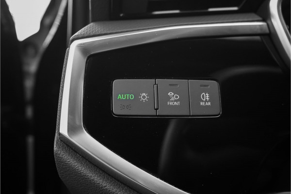 Audi Q3 45 TFSI e S Edition Zwart Optiek Navi ACC Keyless Camera 19"